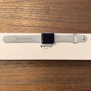 Apple Watch Series 3, 38mm